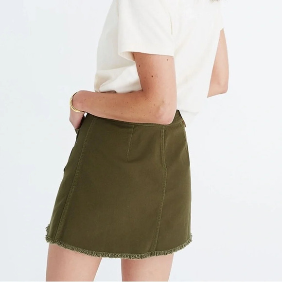 Madewell Raw-Hem A-Line Mini Skirt in Kale - Picture 3 of 9